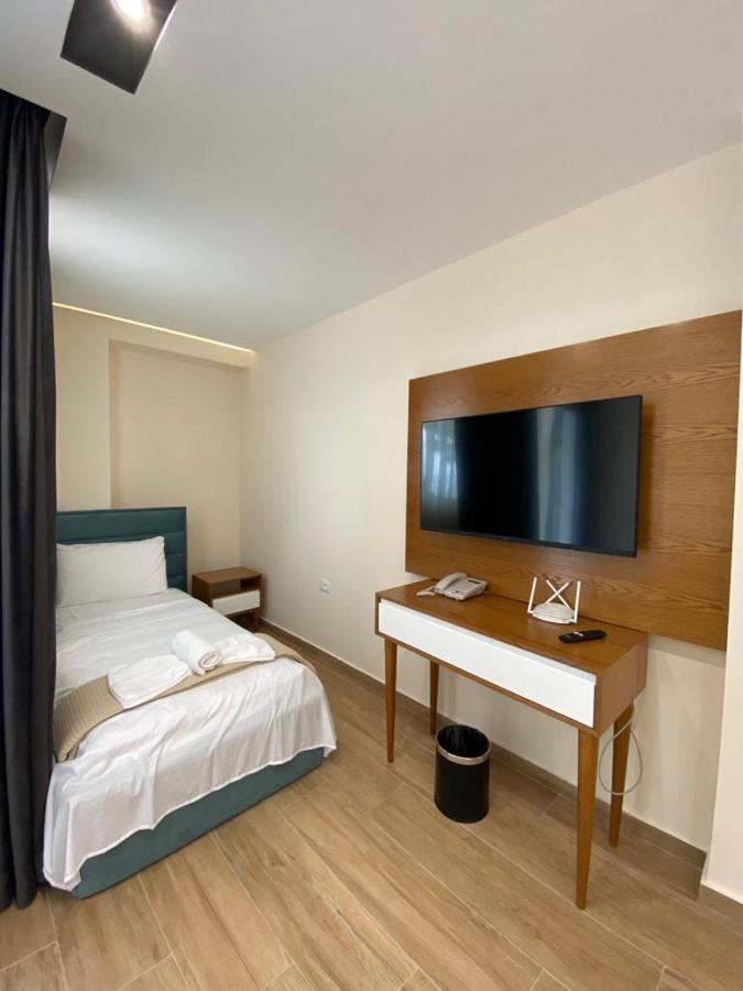 Milenium Hotel Shengjin Ngoại thất bức ảnh