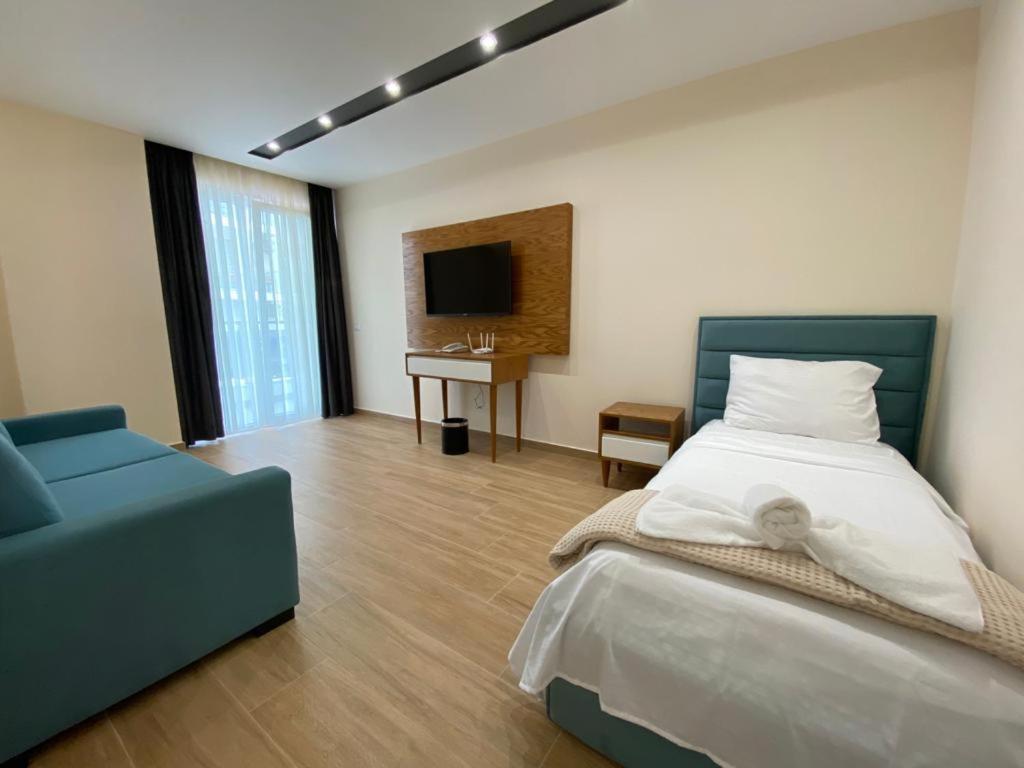Milenium Hotel Shengjin Ngoại thất bức ảnh